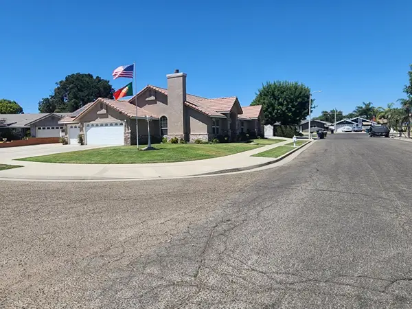 1717 E Ash Avenue, Tulare, CA 93274