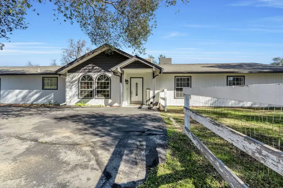 30535 Titan Drive, Coarsegold, CA 93614 - #2