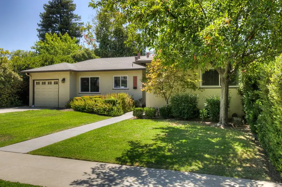 116 E Cortland Avenue, Fresno, CA 93704 - #2
