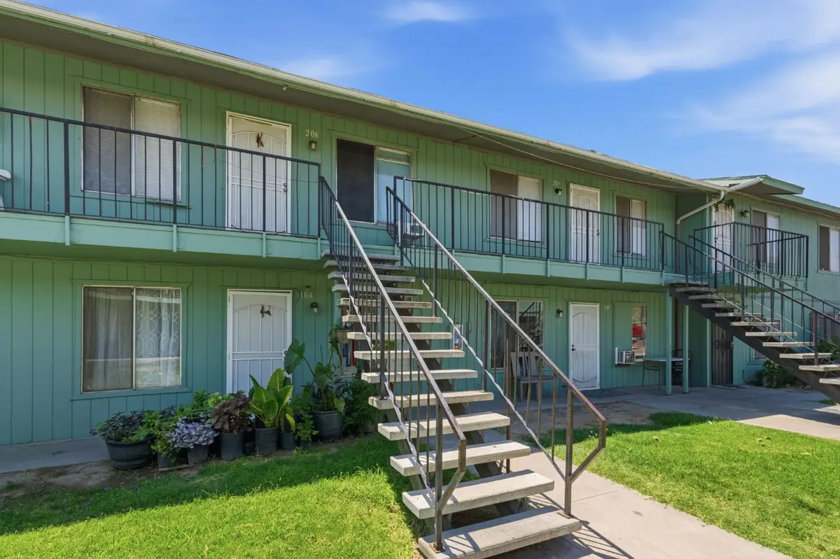 425 S Maple Avenue #101, Fresno, CA 93702 - #1