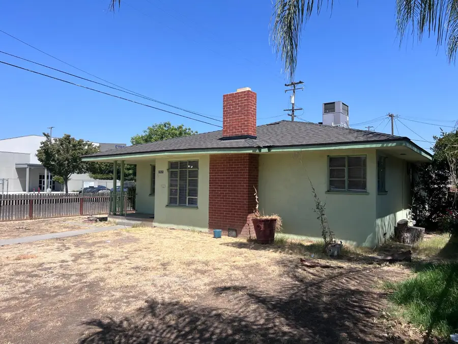 2905 E Lamona Avenue, Fresno, CA 93703 - #3