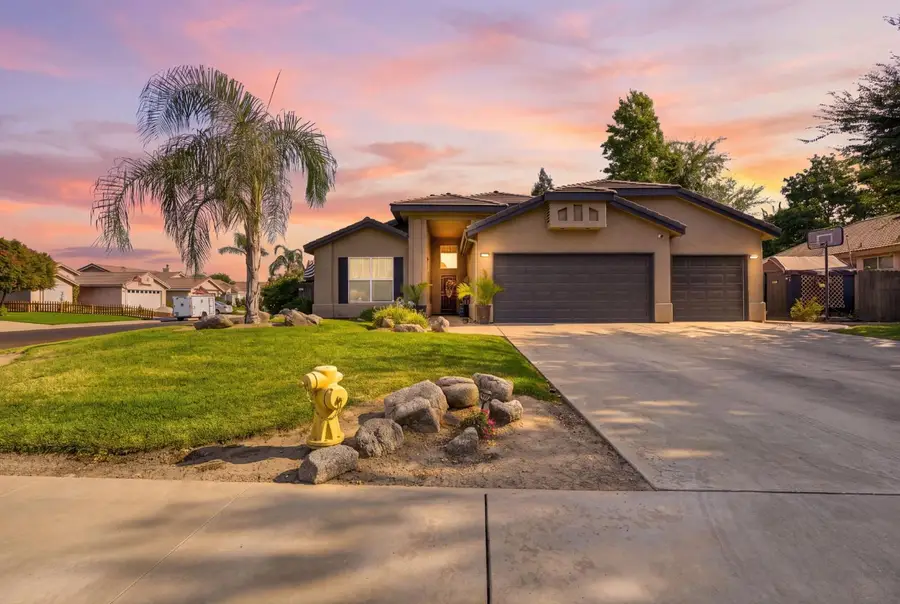 1635 E La Vida Court, Visalia, CA 93292 - #2