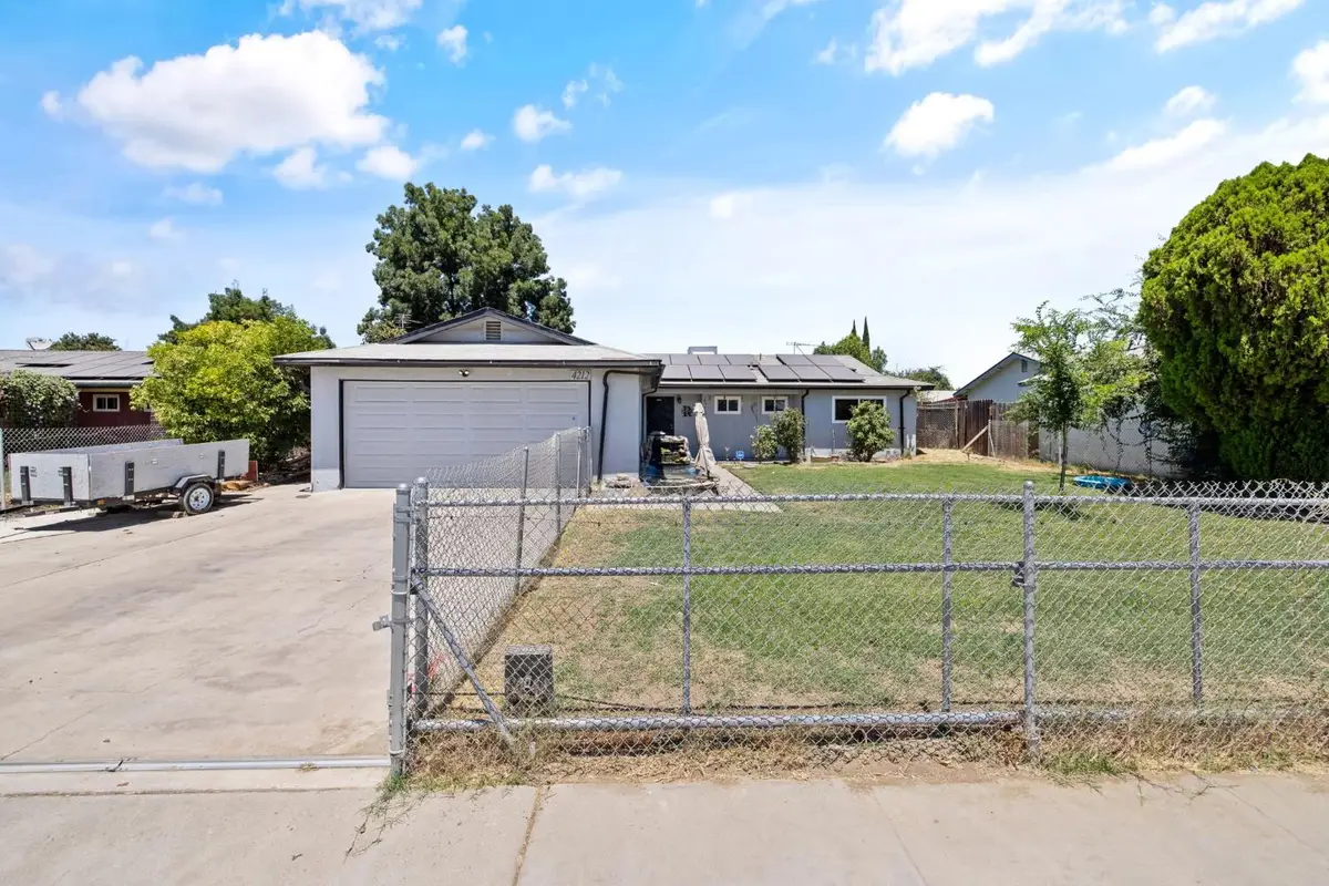 4212 W Whitendale, Visalia, CA 93277 - #1