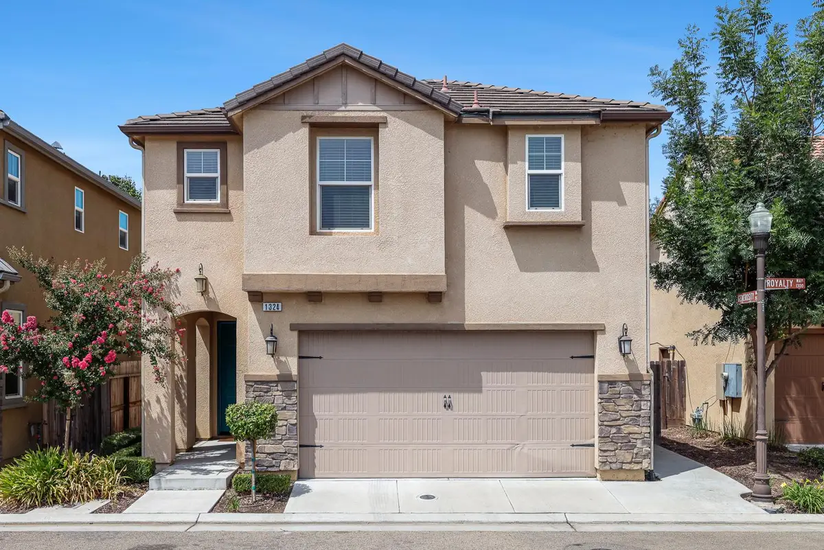 1324 Royalty Way, Clovis, CA 93619 - #1