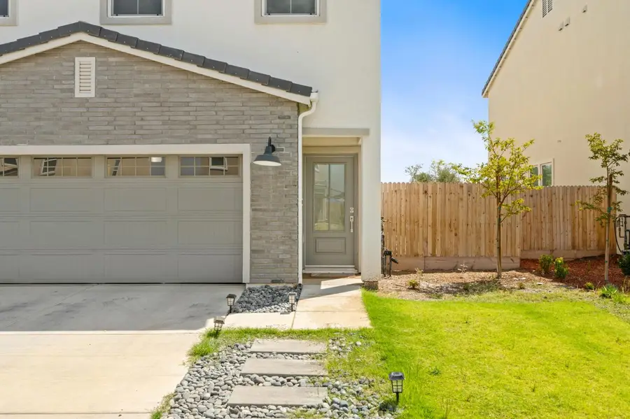 1174 Granite Drive W, Madera, CA 93636 - #3
