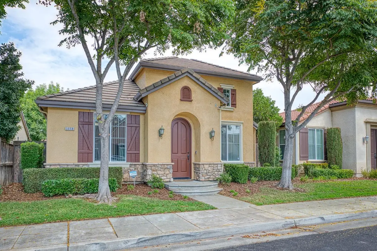 3859 Richmond Avenue, Clovis, CA 93619 - #1