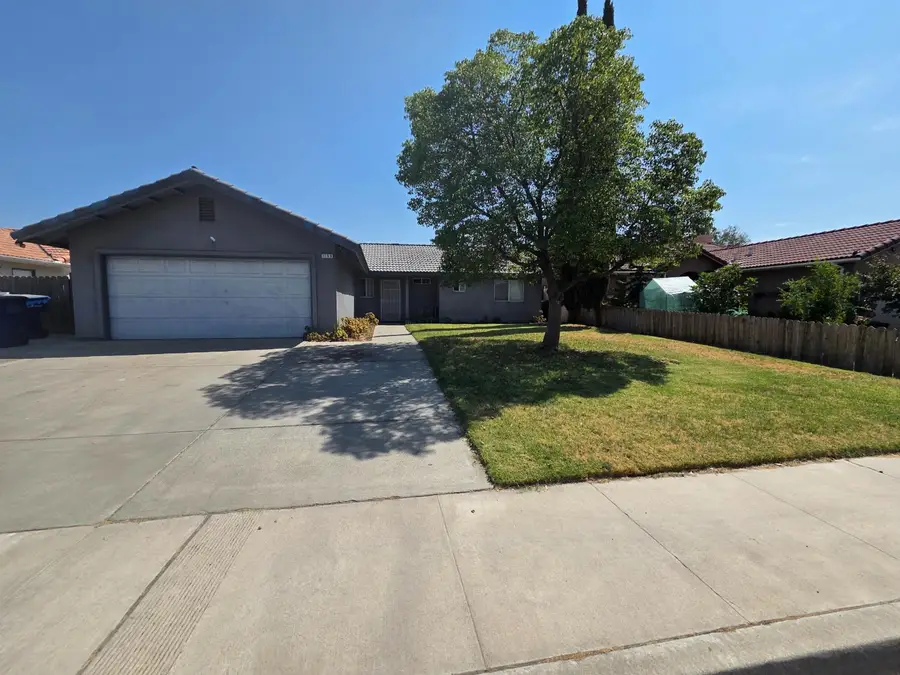 1199 Hawthorn Street, Hanford, CA 93230 - #2