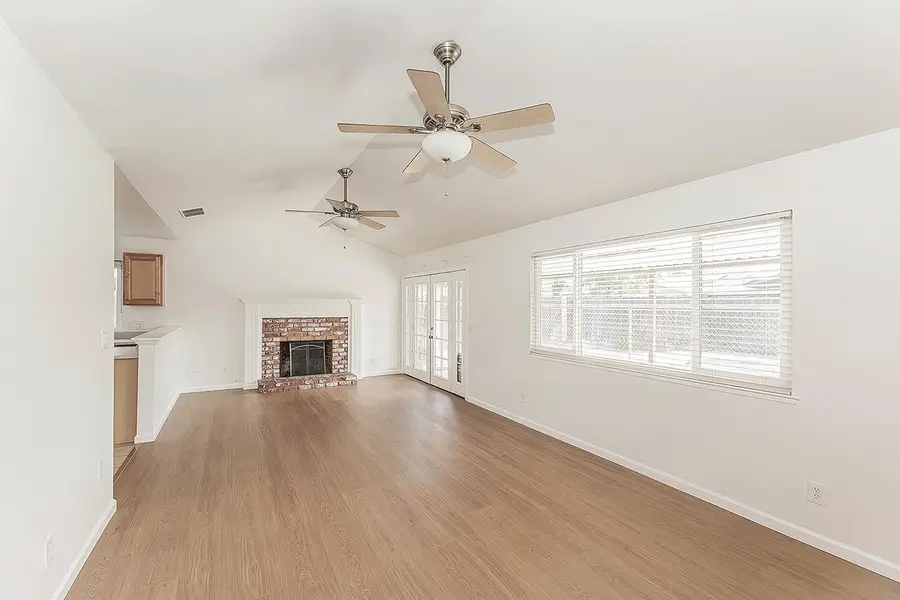 3075 Anderson Avenue, Clovis, CA 93612 - #3