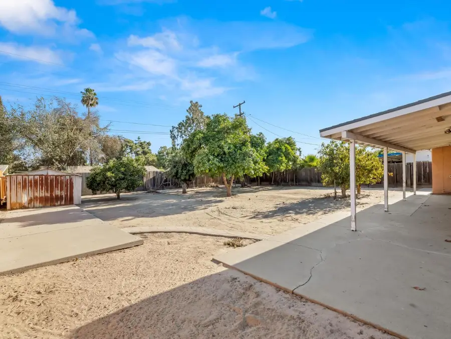 8687 E Khan Street, Selma, CA 93662 - #3