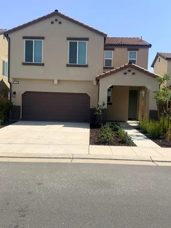 1164 Ponderosa Way, Madera, CA 93636