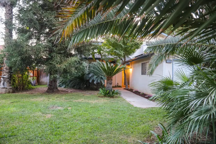 5486 W Sample Avenue, Fresno, CA 93722 - #2