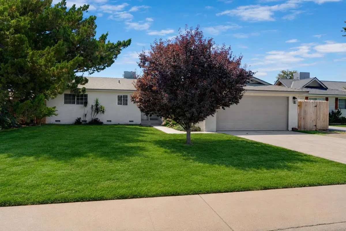 1529 S Michael Court, Visalia, CA 93292 - #1