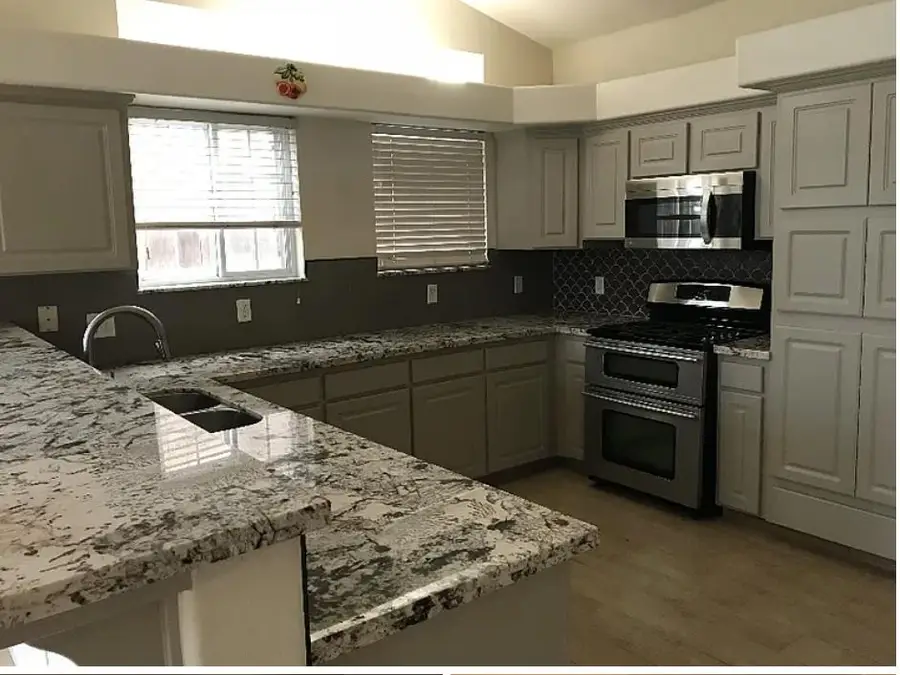 9580 N Ann Avenue, Fresno, CA 93720 - #2