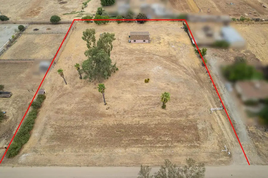 12602 E Robinson Avenue, Sanger, CA 93657 - #2