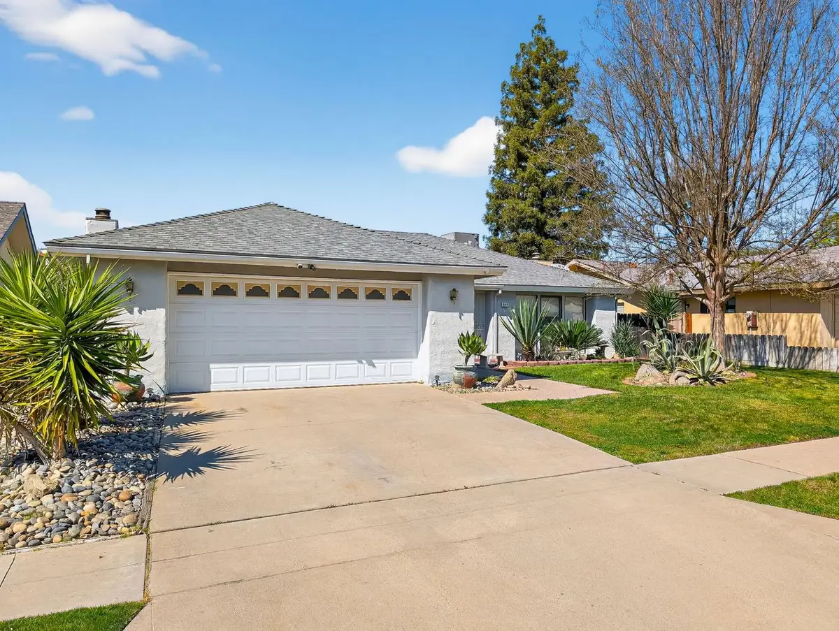8219 N San Pablo Avenue, Fresno, CA 93711 - #1