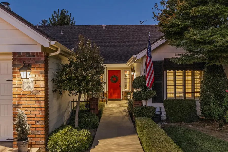 709 E Wood Duck Circle, Fresno, CA 93730 - #2