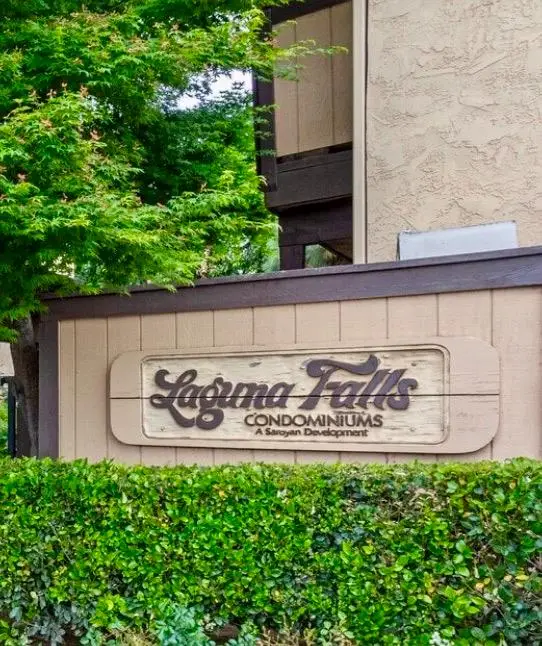 1550 W Ashlan Avenue #102, Fresno, CA 93705
