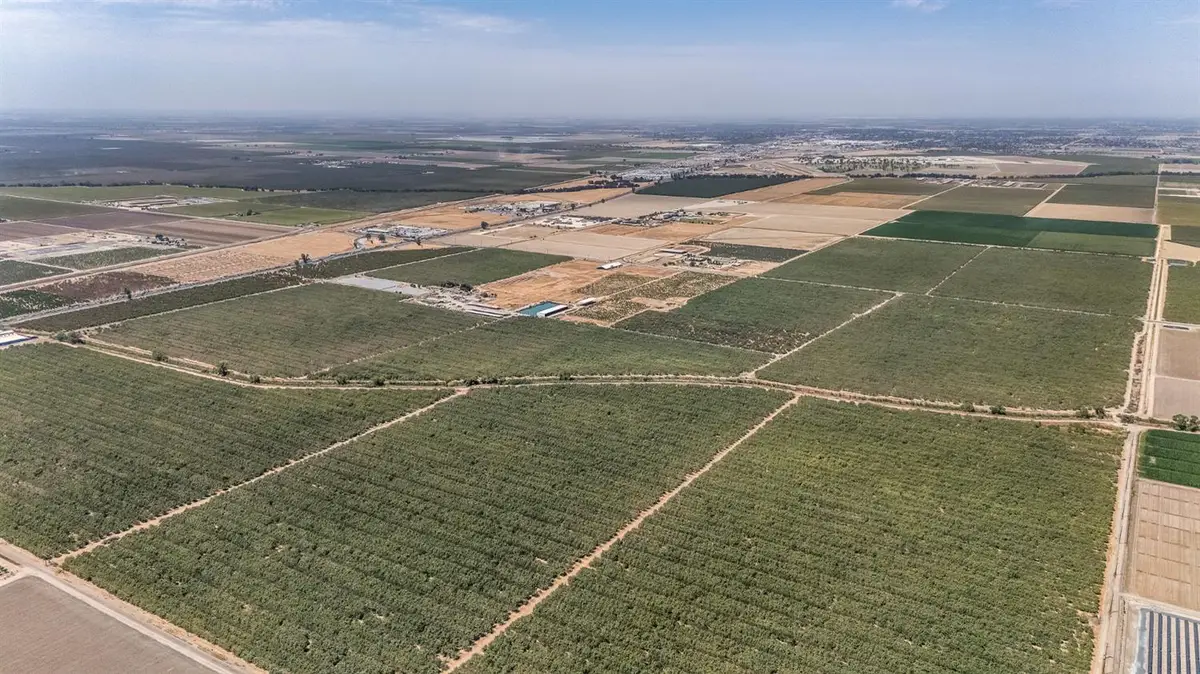 12002 Ave 184, Tulare, CA 93274 - #1