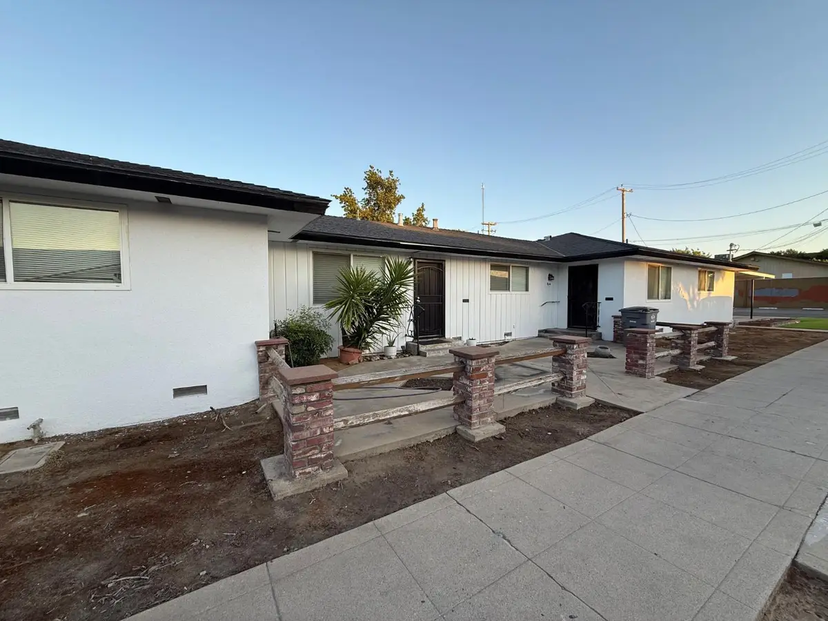 1205 F Street, Reedley, CA 93654 - #1