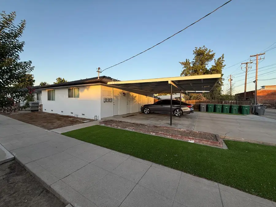 1205 F Street, Reedley, CA 93654 - #3
