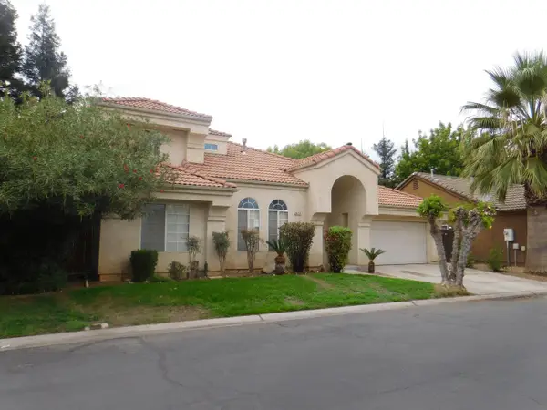9479 N Whitehouse Drive Ne, Fresno, CA 93720