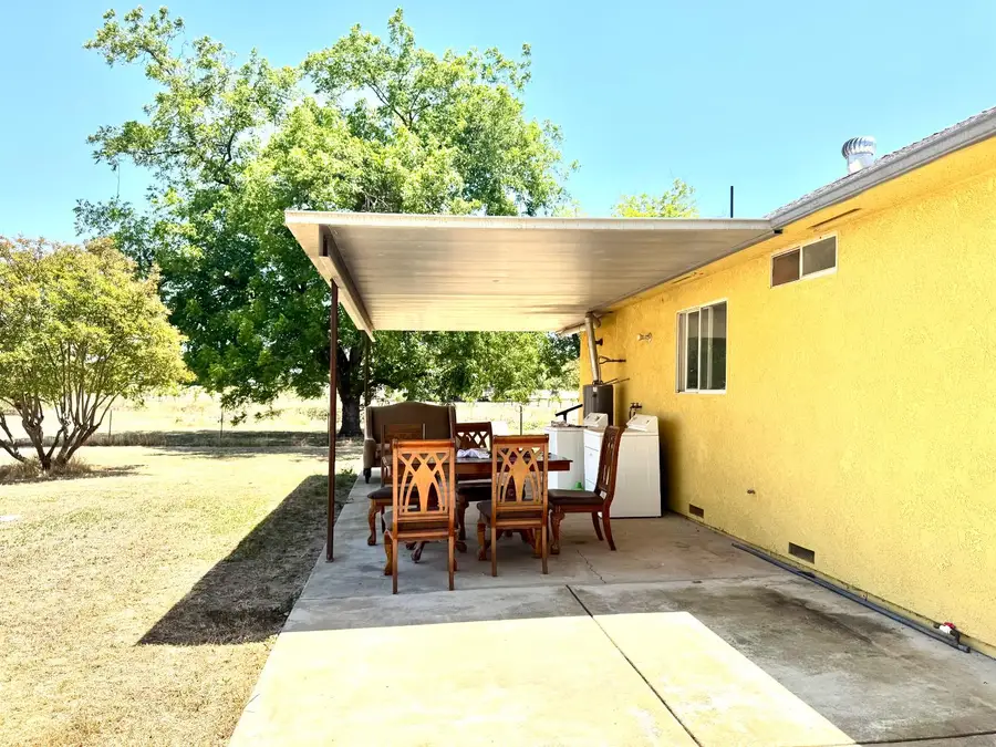 22518 E Lincoln Ave, Reedley, CA 93654 - #3