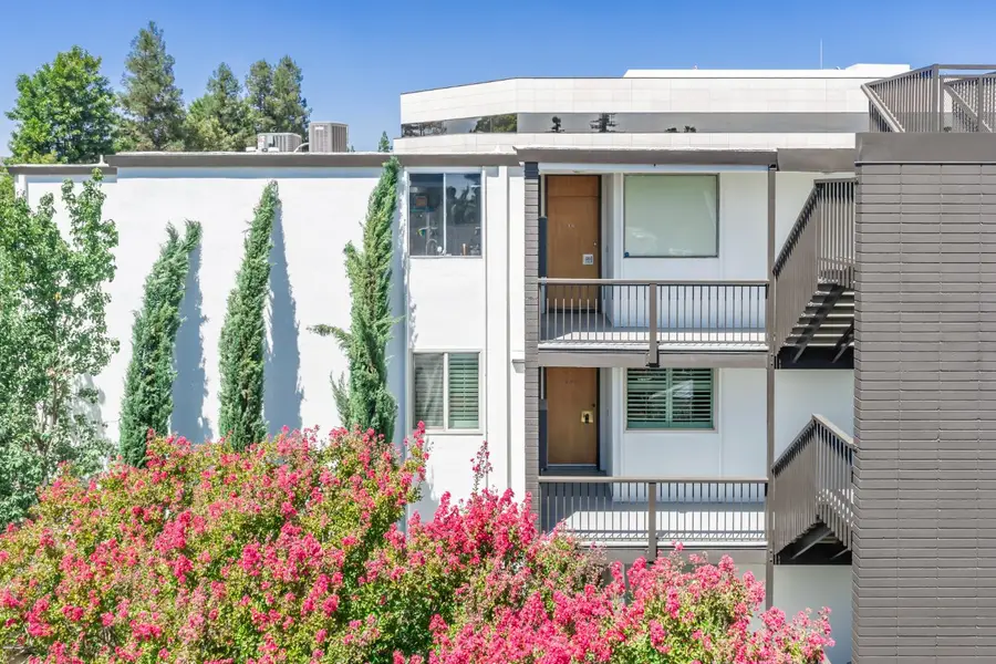 5180 N Wishon Avenue #201, Fresno, CA 93704 - #2
