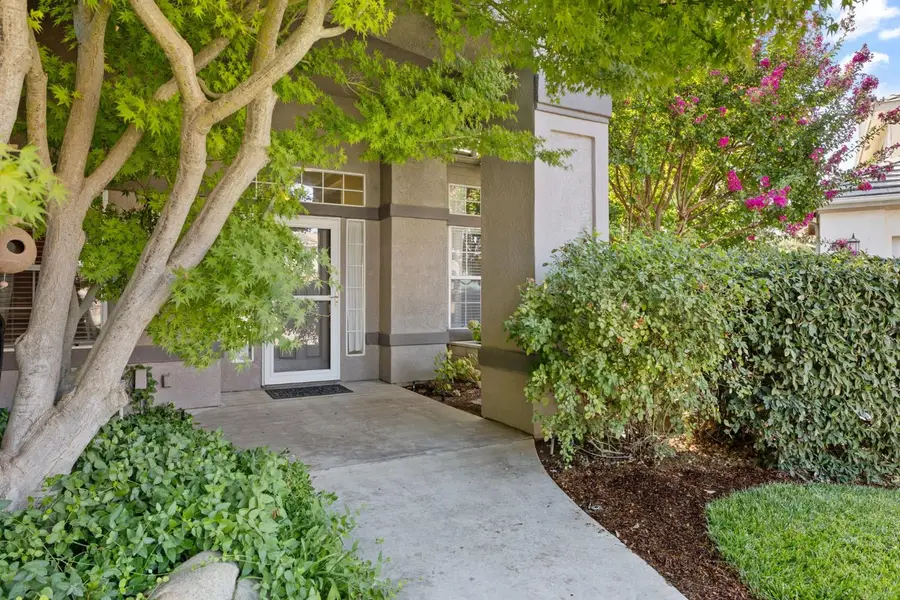 5533 W River Bottom Avenue, Fresno, CA 93722 - #3