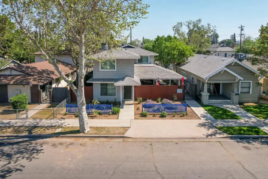 402 N Poplar Avenue, Fresno, CA 93701 - #2