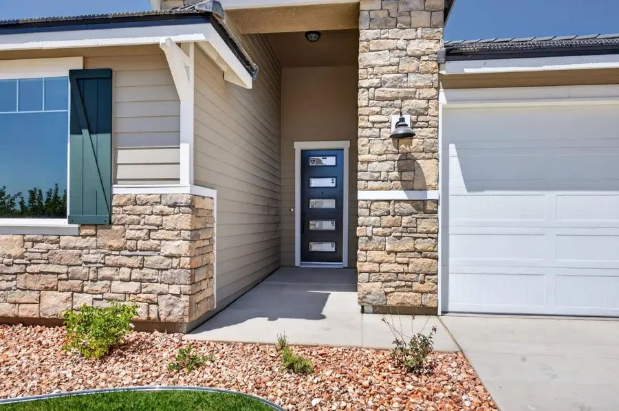 16308 W David Ave, Kerman, CA 93630 - #3