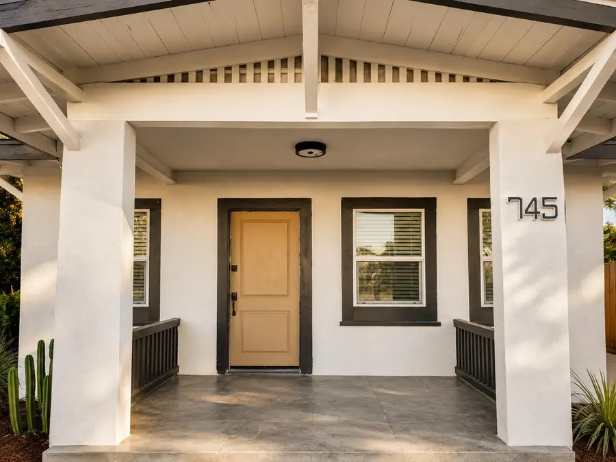 745 N Leslie Street, Visalia, CA 93291 - #3