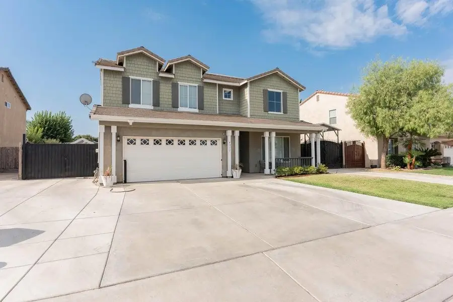 4317 E Cambridge Avenue, Visalia, CA 93292 - #3