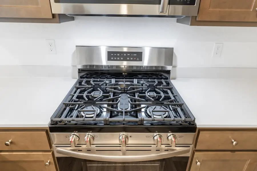 7133 W Willis Avenue, Fresno, CA 93723 - #2