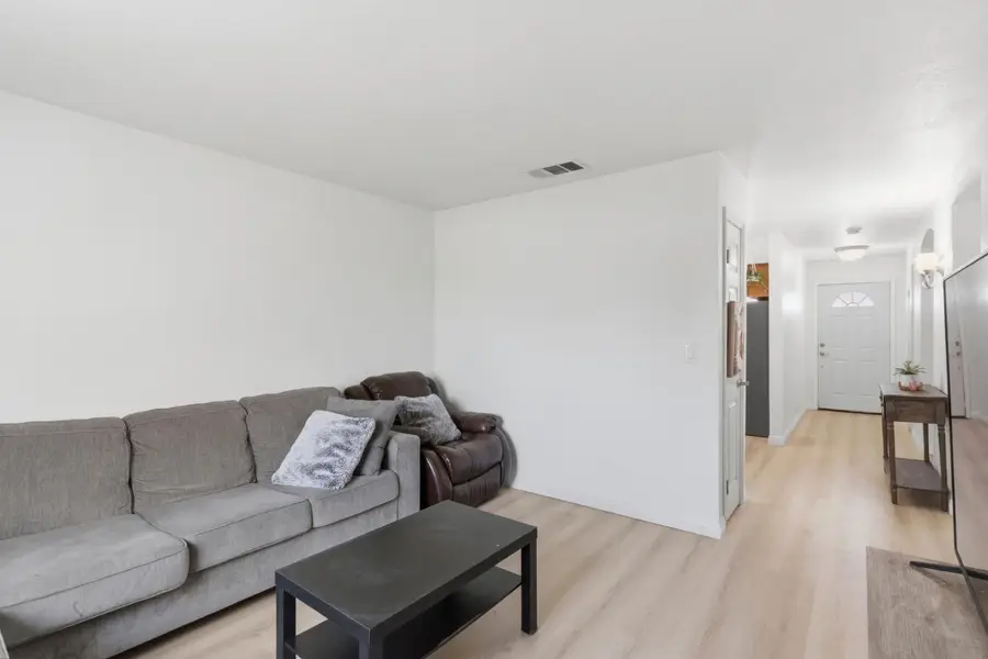 3703 W Bullard Avenue #211, Fresno, CA 93711 - #2