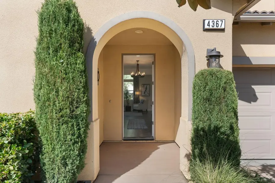 4367 N Brent Avenue, Fresno, CA 93723 - #2