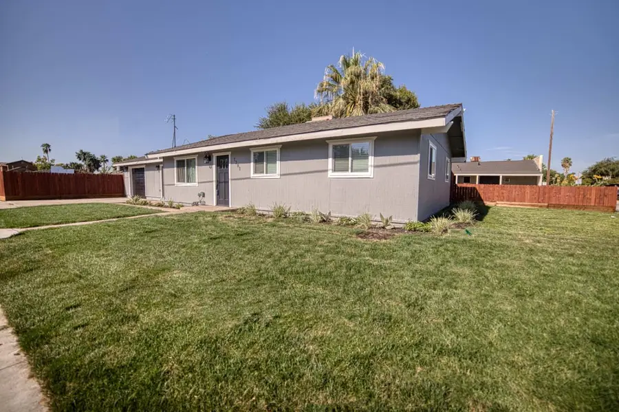 7281 N College Avenue, Pinedale, CA 93650 - #3