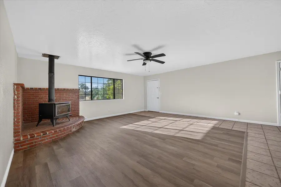 28368 River Road Way, Madera, CA 93636 - #2
