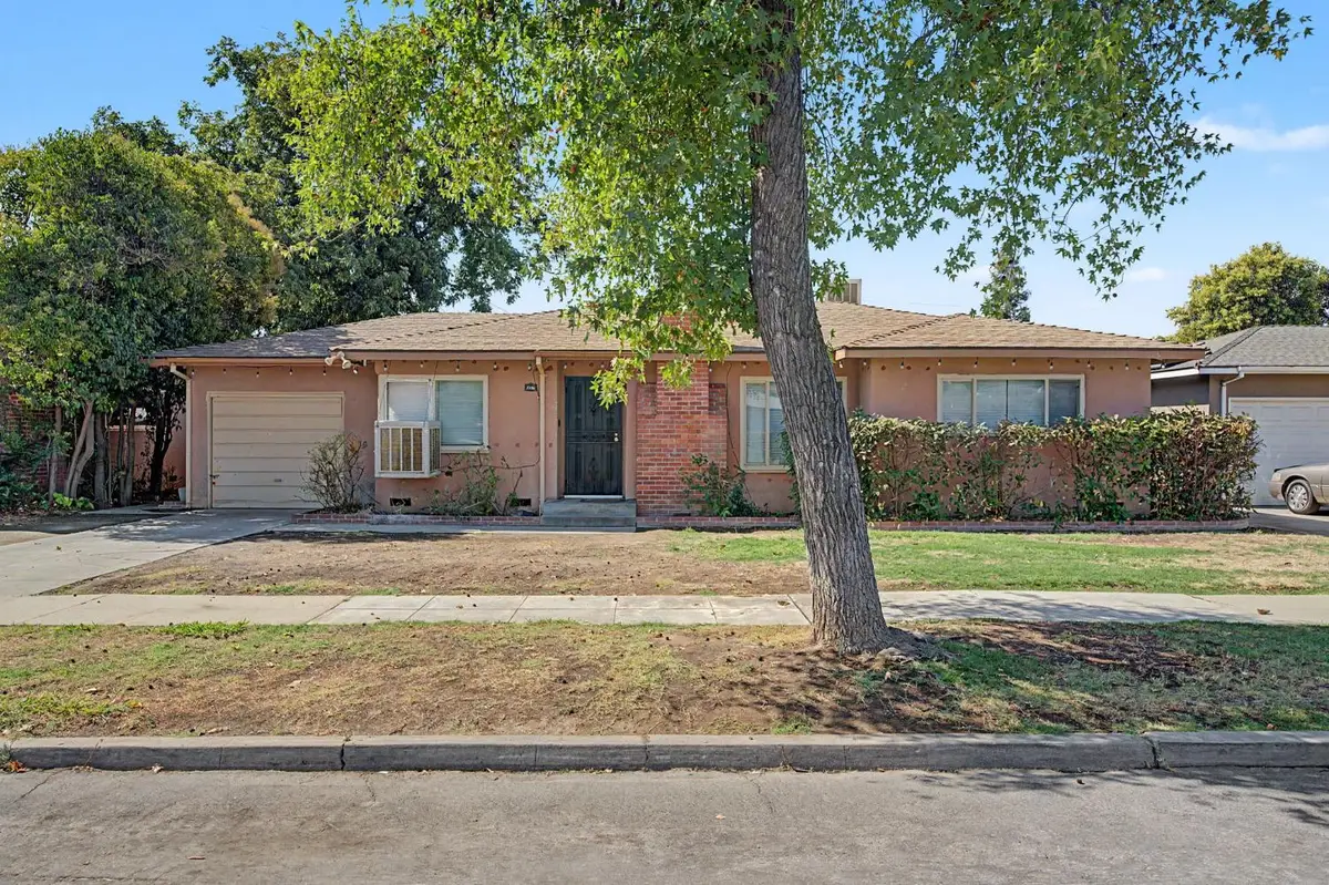 2306 E Dayton, Fresno, CA 93726 - #1