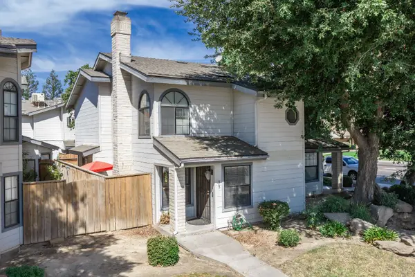 505 S Del Norte Avenue, Kerman, CA 93630