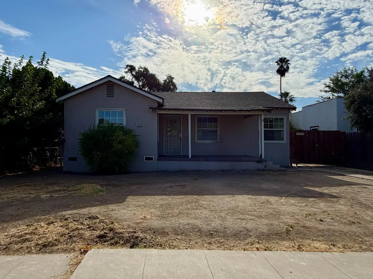 434 N Echo Avenue, Fresno, CA 93701 - #1