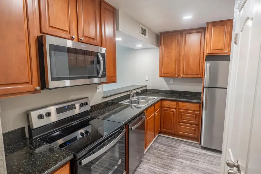 7166 N Fruit Avenue #178, Fresno, CA 93711 - #3