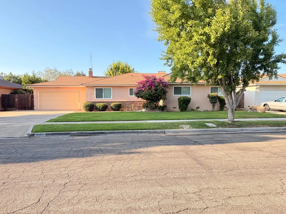 683 E Browning, Fresno, CA 93710 - #1