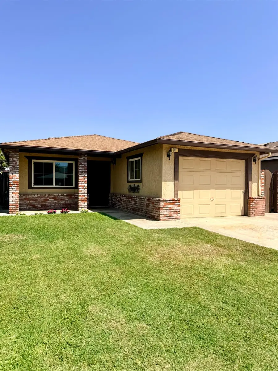301 Mariposa Street, Kingsburg, CA 93631 - #2