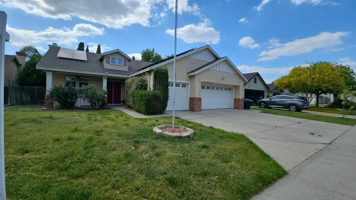 3026 Sage Court, Hanford, CA 93230 - #1
