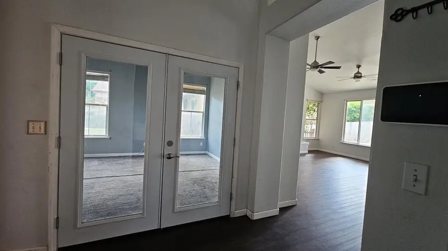 3026 Sage Court, Hanford, CA 93230 - #2