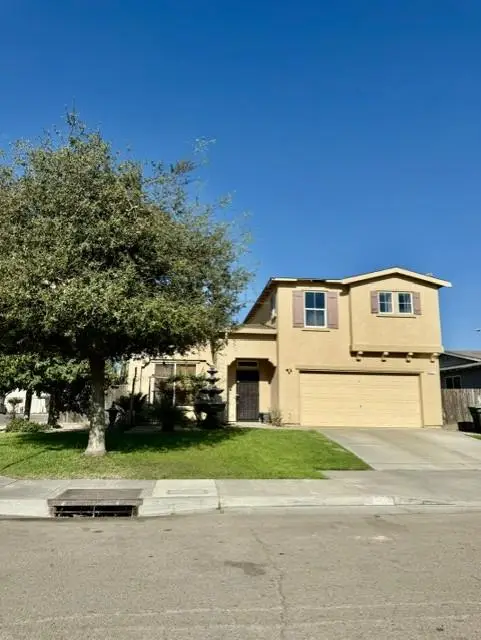 821 Romero Avenue, Parlier, CA 93648