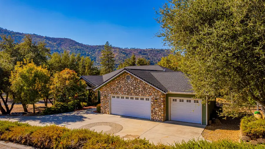 41282 Singing Hills Circle, Ahwahnee, CA 93601 - #2