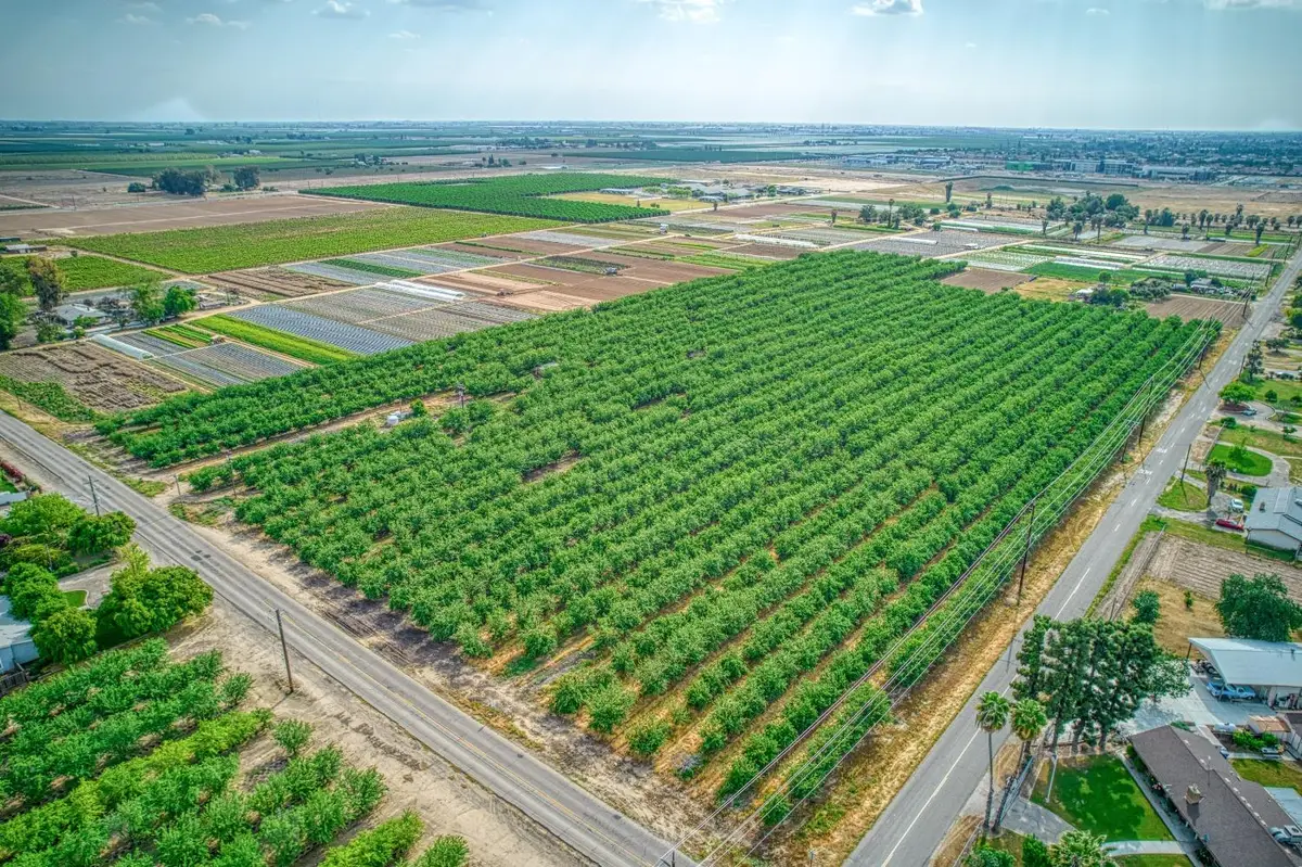 1581 S Temperance Avenue, Fresno, CA 93727 - #1