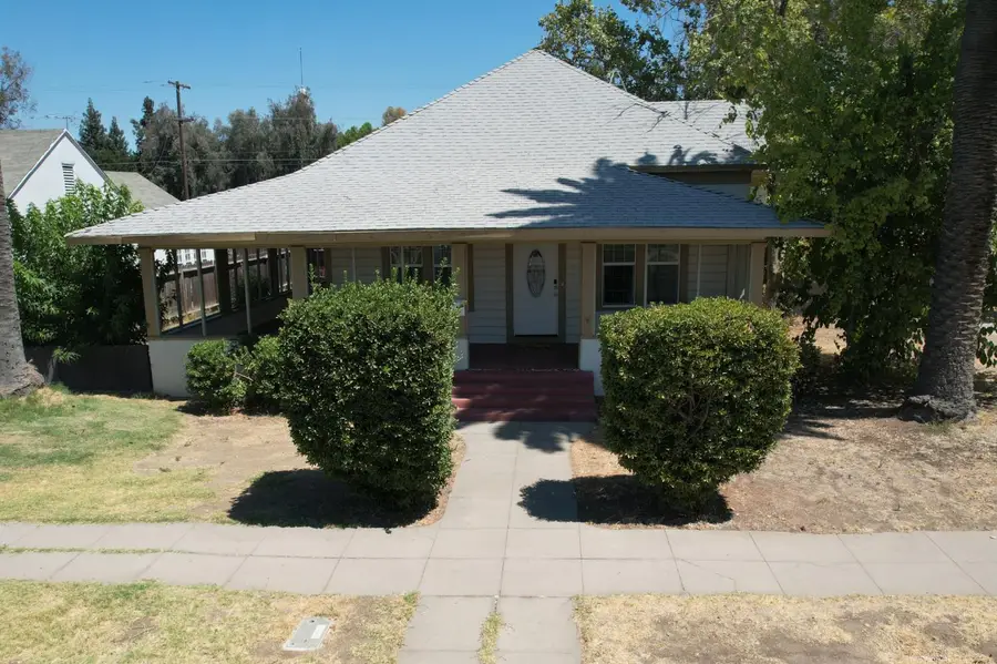 125 S I Street, Madera, CA 93637 - #2