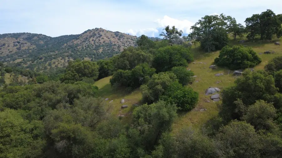 47595 Diablo Lane, Yokuts Valley, CA 93675 - #2